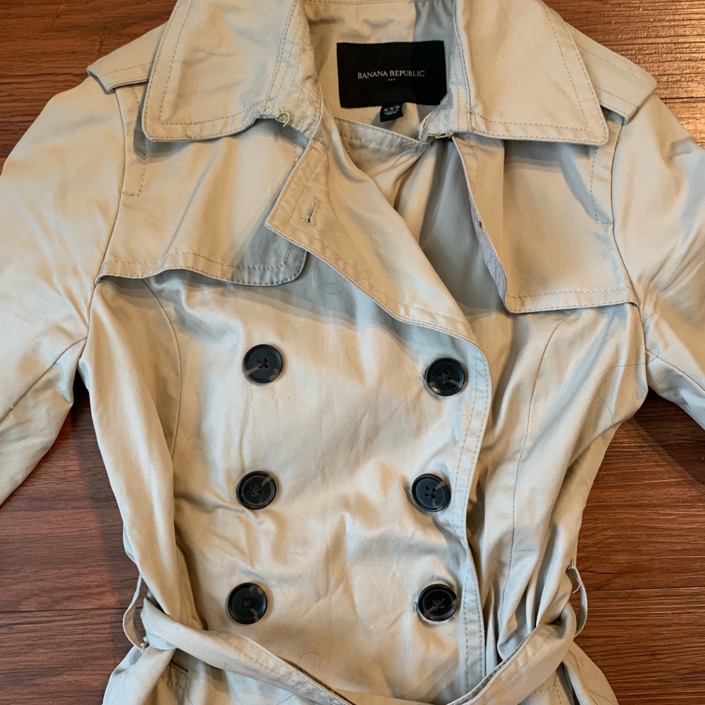 Banana republic petite classic trench coat
